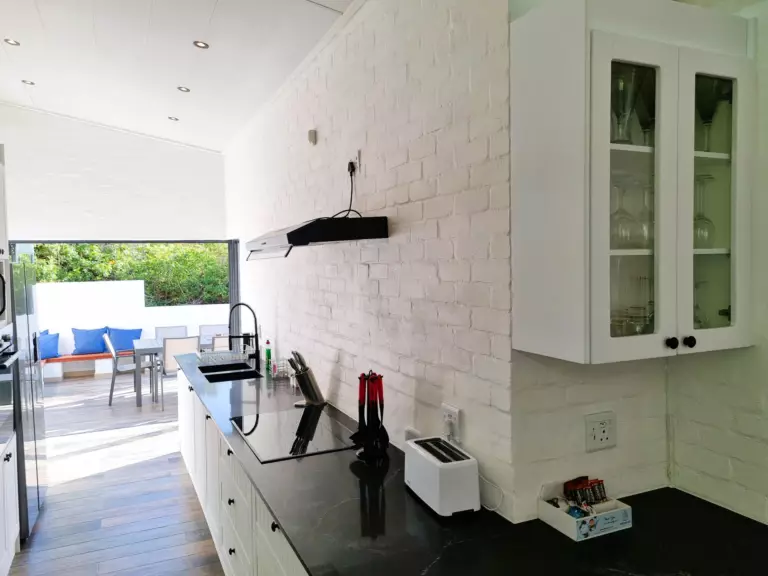 75 protea gordons bay 16 modern kitchen with new appliences 768x576