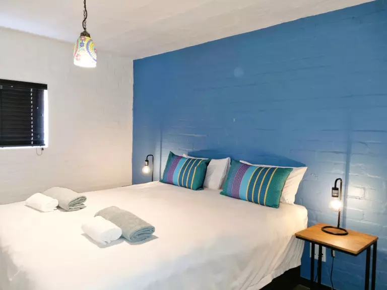 75 protea gordons bay 34 bedroom with private bathroom 768x576