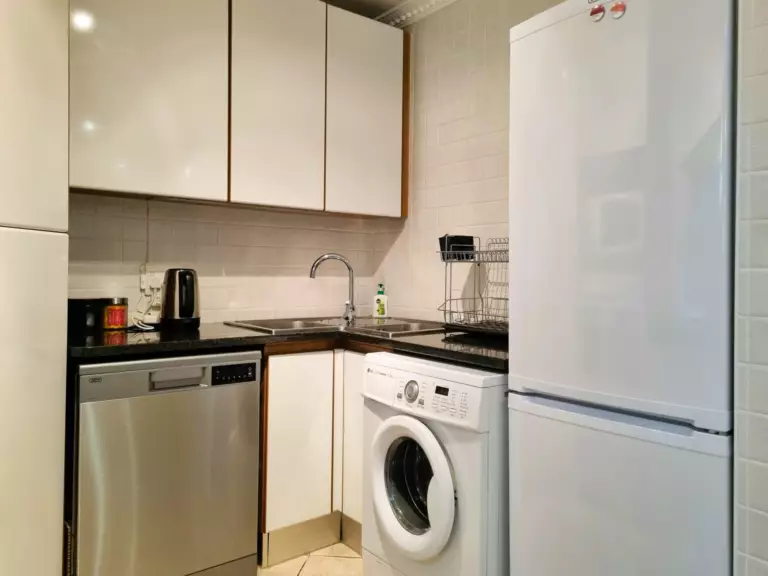goldwater on beach gordons bay 16 kitchen with dishwasher 768x576