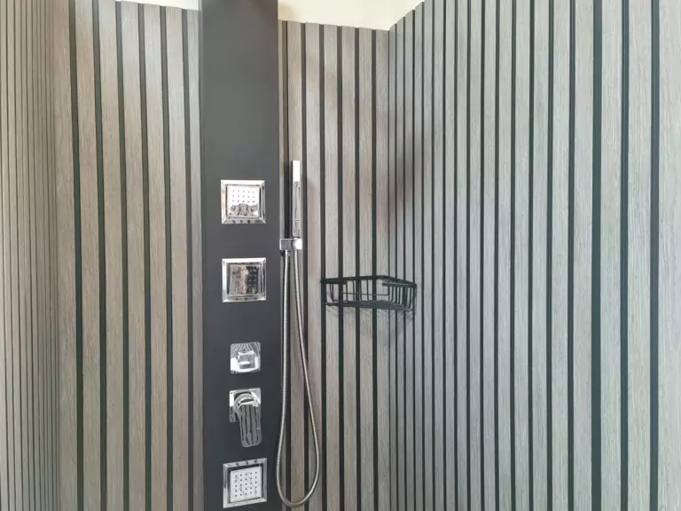 the loft gordons bay 23 shower with modern fixtures 768x576