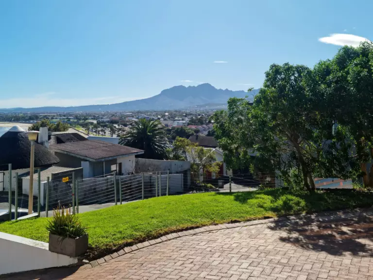 the loft gordons bay 25 secure parking with sea view 768x576